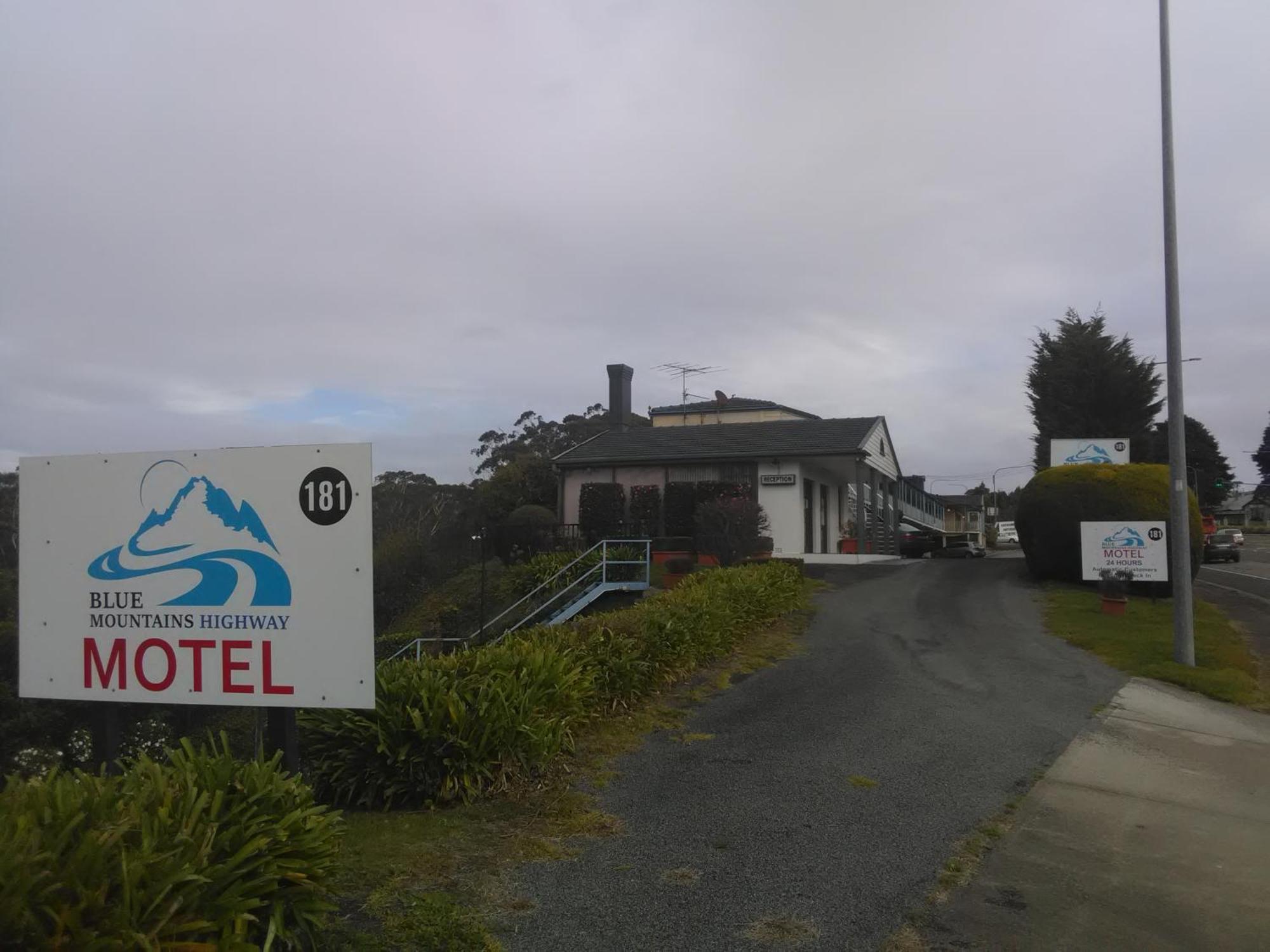 Blue Mountains Highway Motel Катумба Екстер'єр фото